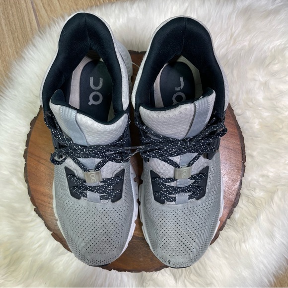 On Running - Cloud Hi Edge Sneaker Shoes M7.5 - Picture 4 of 16